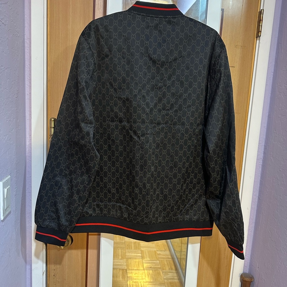 Men’s Jacket - Picture 3 of 3